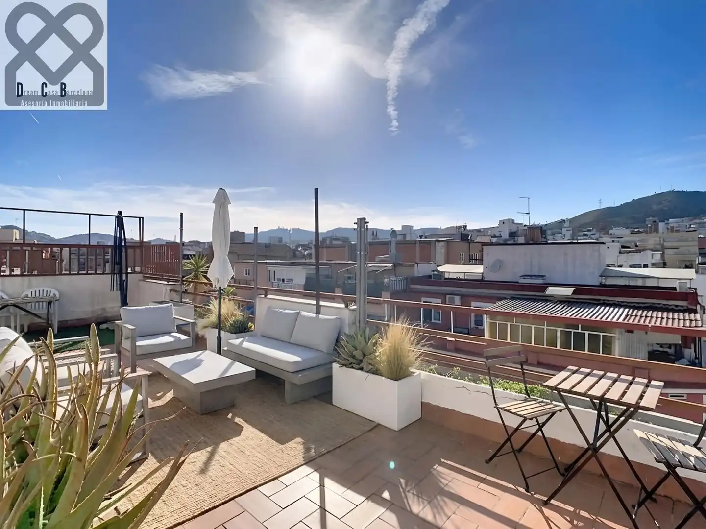 Terrasse von Dachboden zum Verkauf in Barcelona mit Heizung und Terrasse