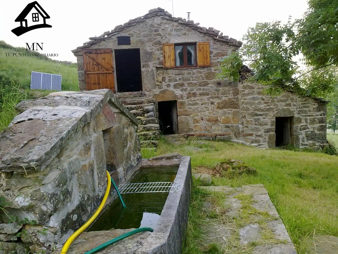 Vista exterior de Finca rústica en venda en San Roque de Riomiera