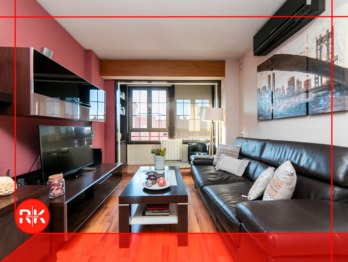 Flat for sale in Calle de Motrico, Parque Roma - Coronas