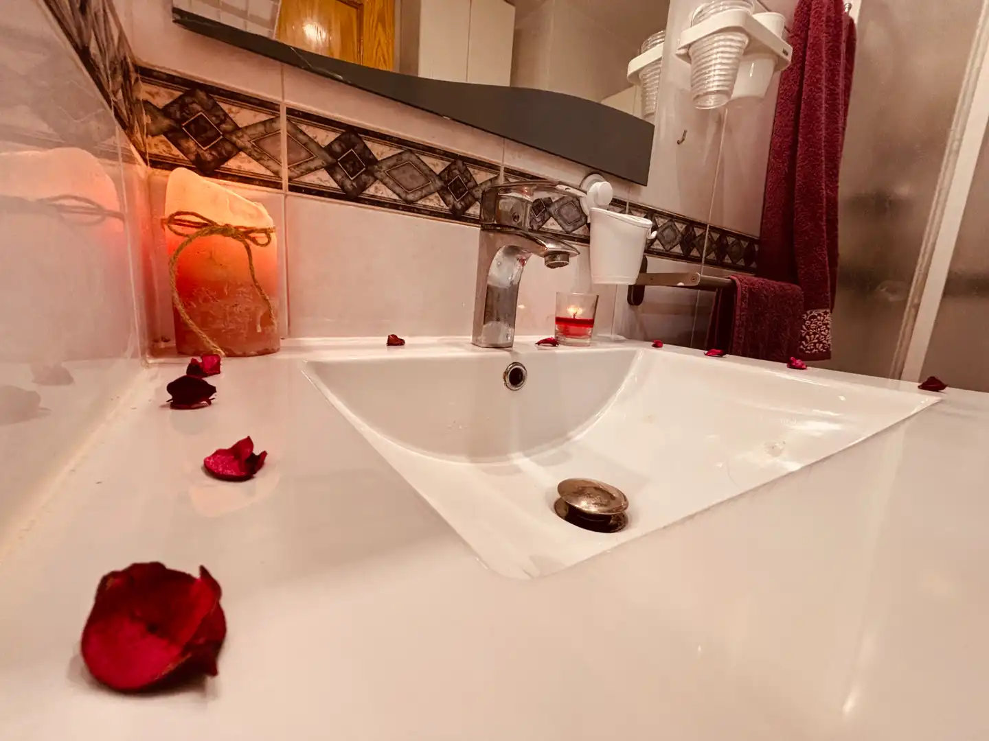 Bathroom of Flat for rent in Getafe  with Air Conditioner, Parquet flooring and Washing machine