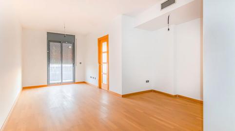 Foto 3 de Piso en venta en C/ Josep Pane , Bell-lloc d'Urgell, Lleida