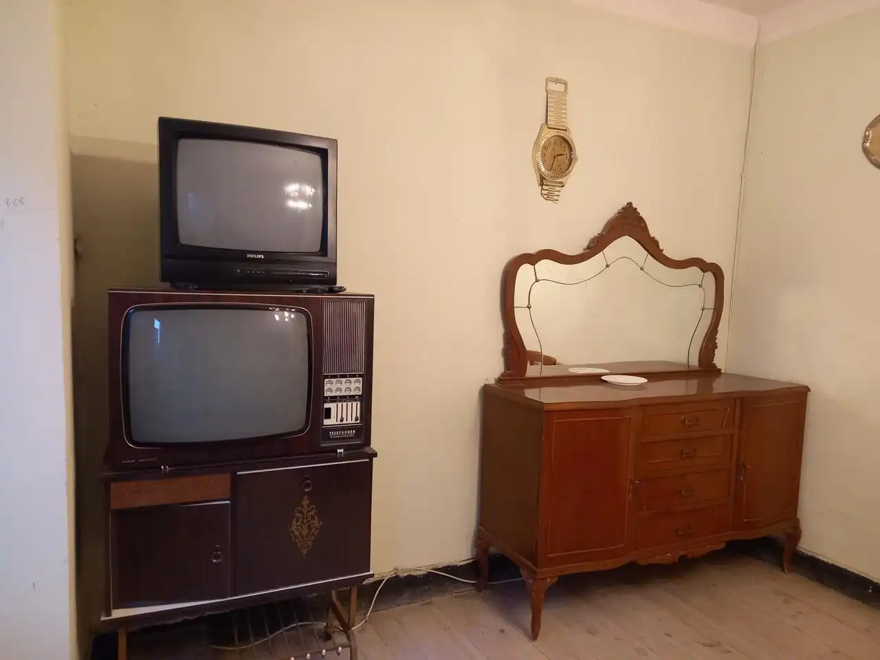 Bedroom of Buildings for sale in Castro Caldelas