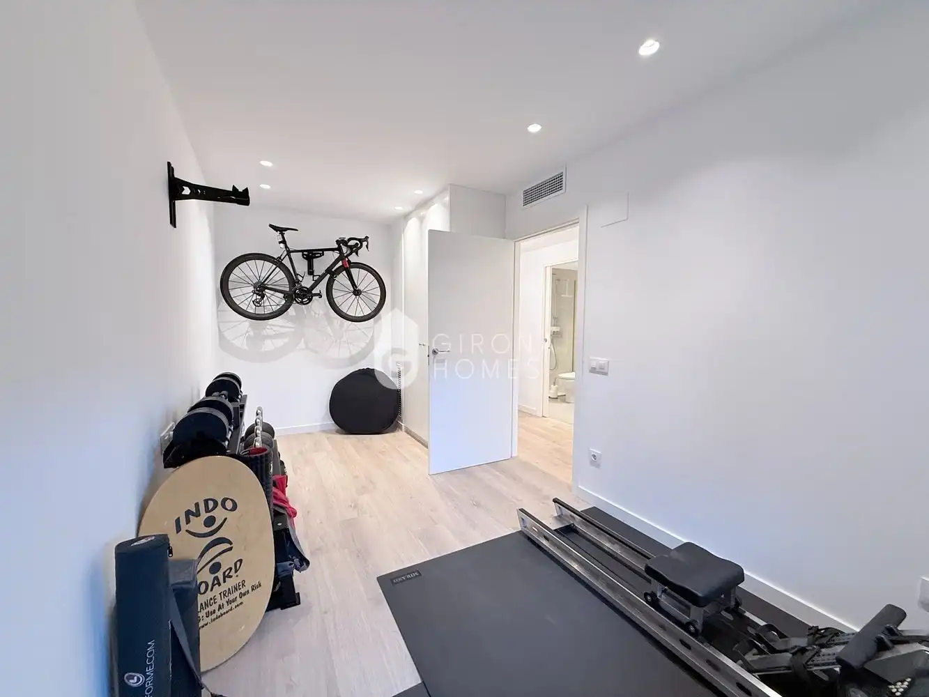 Apartments for rent in Girona  with Air Conditioner, Terrace and Furnished