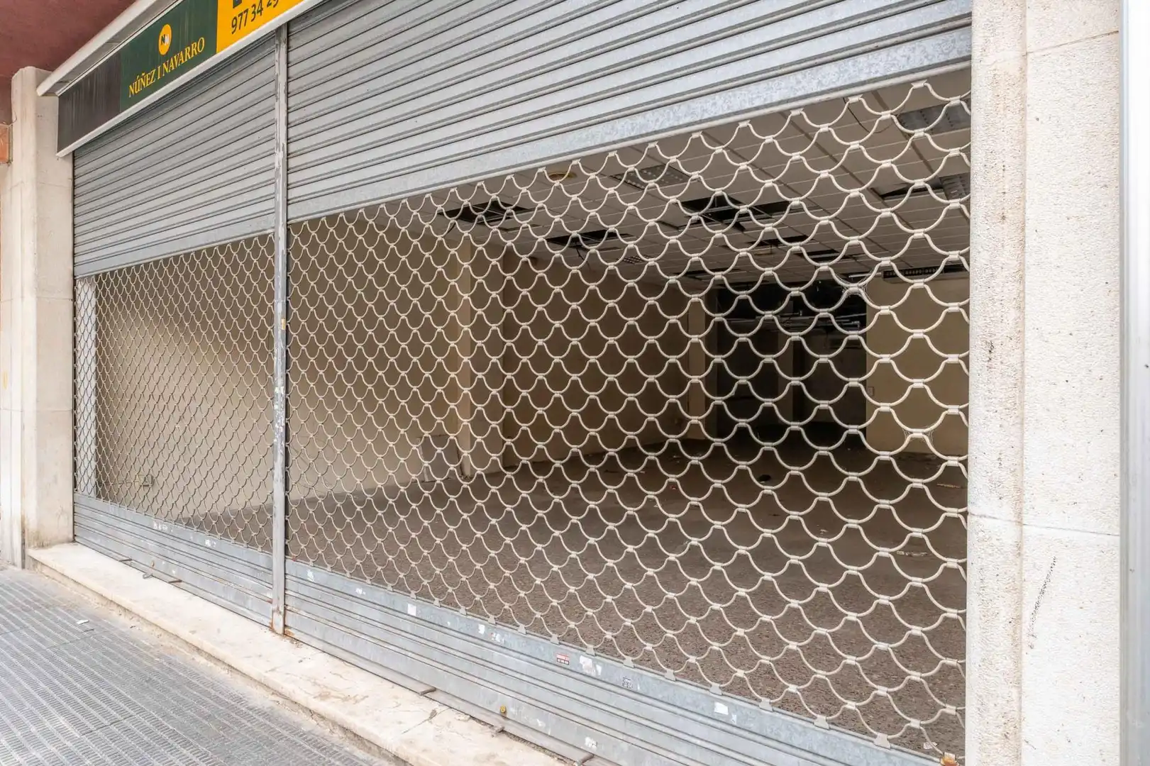 Business premises to rent in CALLE CORREDOR DEL GAS LOCAL 5-6 CASA 19 11 L