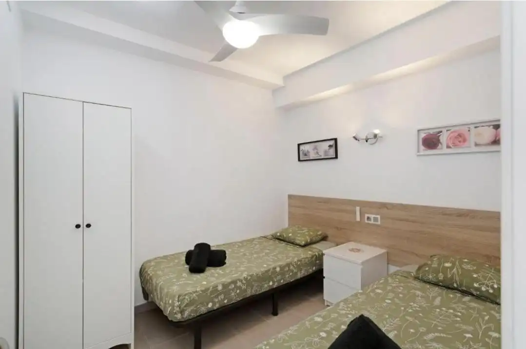 Habitación de Planta baja en venta en San Bartolomé de Tirajana con Terraza, Amueblado y Lavadora