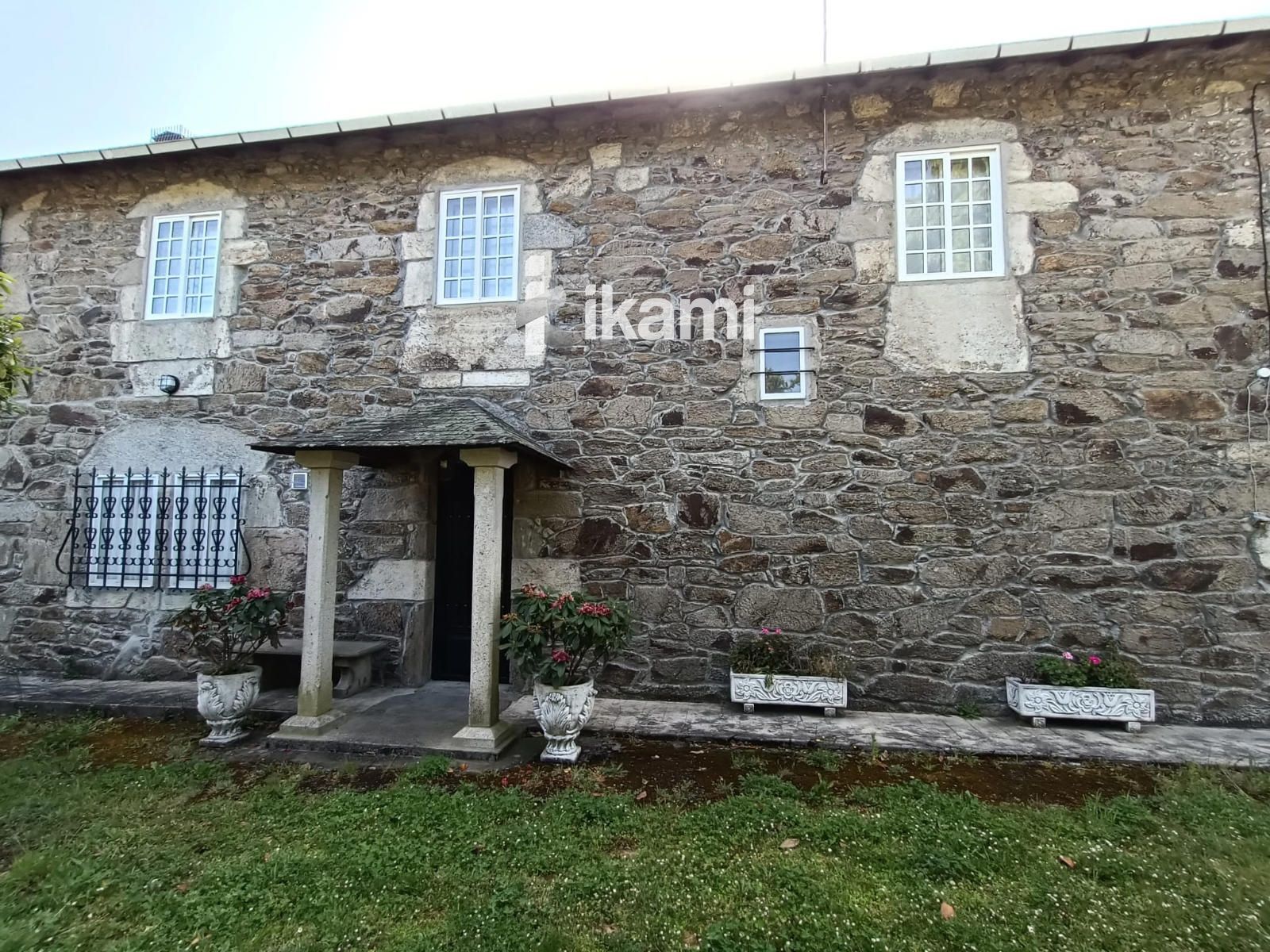 Vista exterior de Casa o xalet en venda en Vilalba amb Calefacció, Jardí privat i Parquet