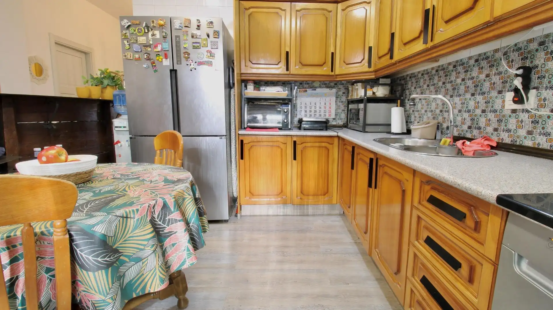 Casa aparellada amb terrassa en venda a Calle de la Gloria, imagen 27