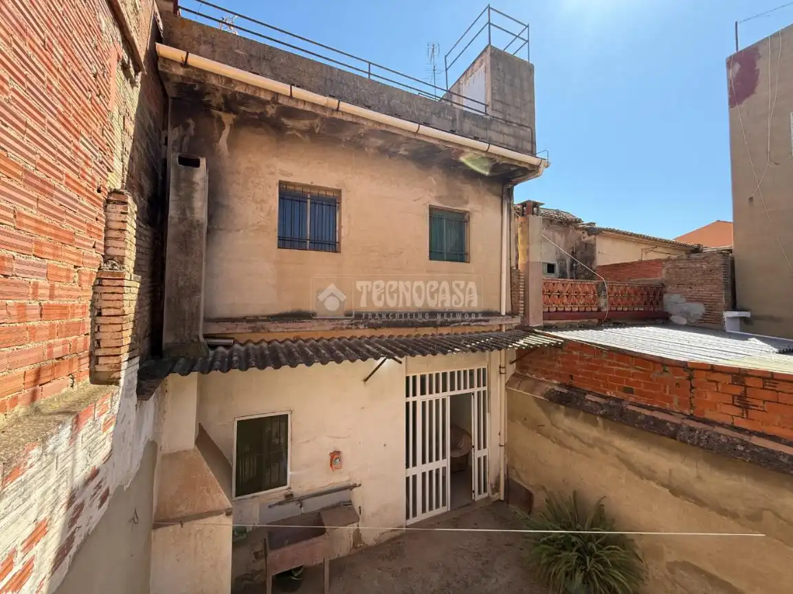 Exterior view of Detached homes for sale in Valencia  with Terrace and Balcony