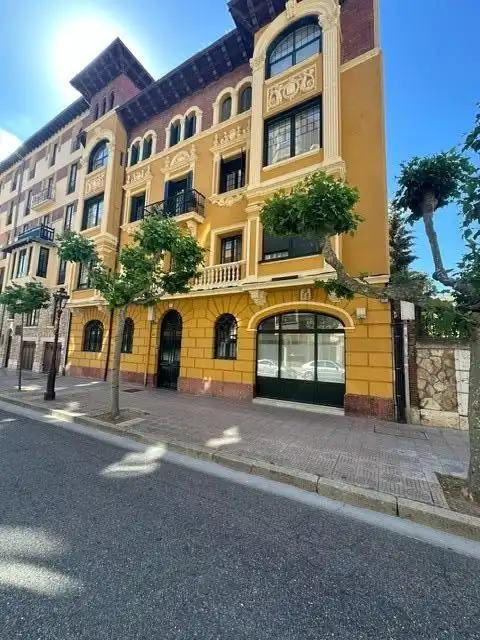 Außenansicht von Wohnung zum Verkauf in Burgos mit Heizung, Parkett und Möbliert