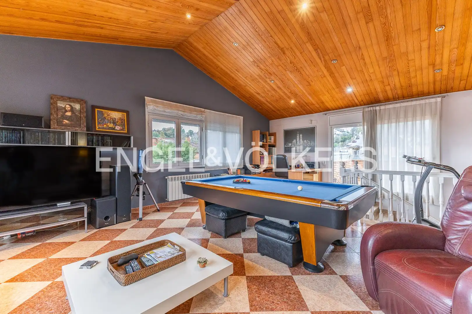 Sala de estar de Casa o chalet en venta en Castellar del Vallès con Aire acondicionado, Calefacción y Jardín privado