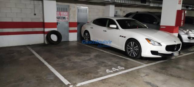 Garaje en Venta en La Buhaira