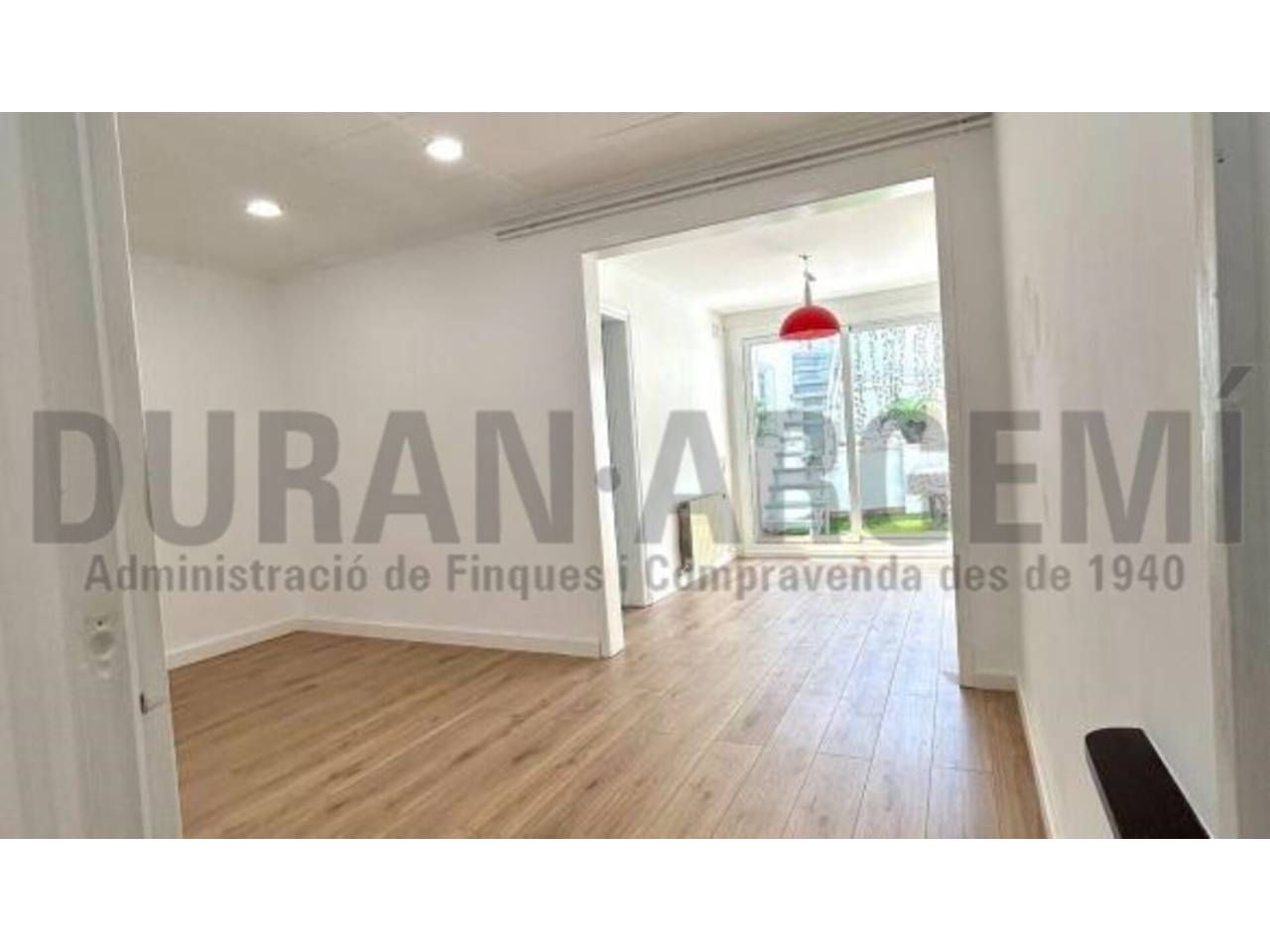 Vista exterior de Casa o xalet en venda en Terrassa amb Calefacció, Parquet i Terrassa