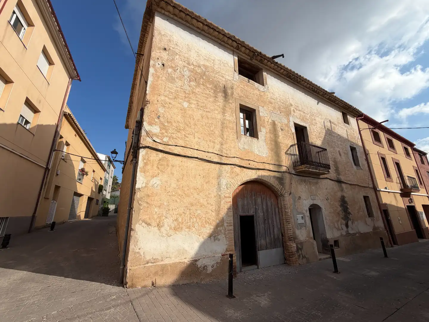 Vista exterior de Casa o xalet en venda en Torrelles de Foix amb Jardí privat, Terrassa i Balcó