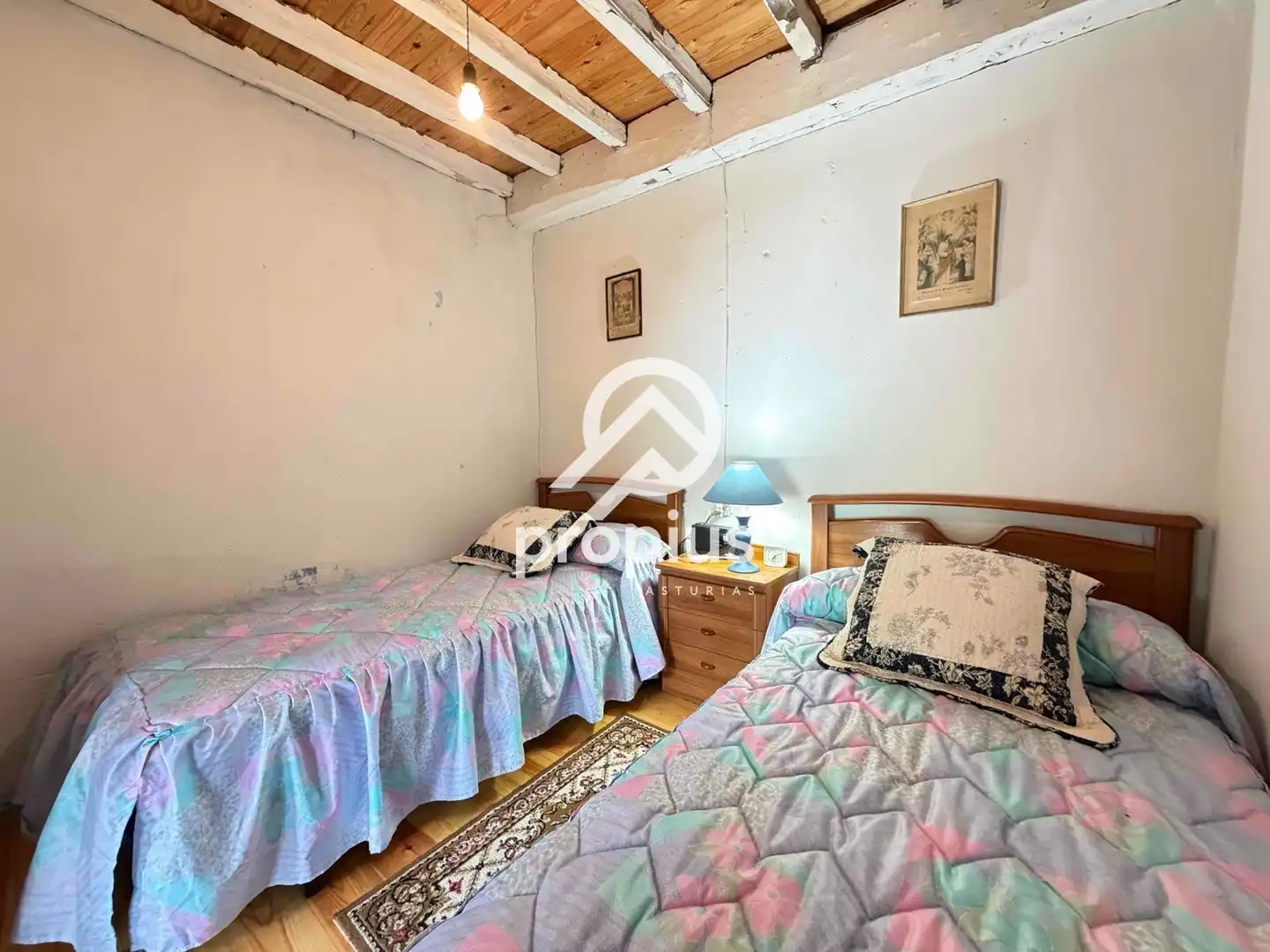 Dormitori de Casa o xalet en venda en Llanes amb Calefacció, Terrassa i Traster