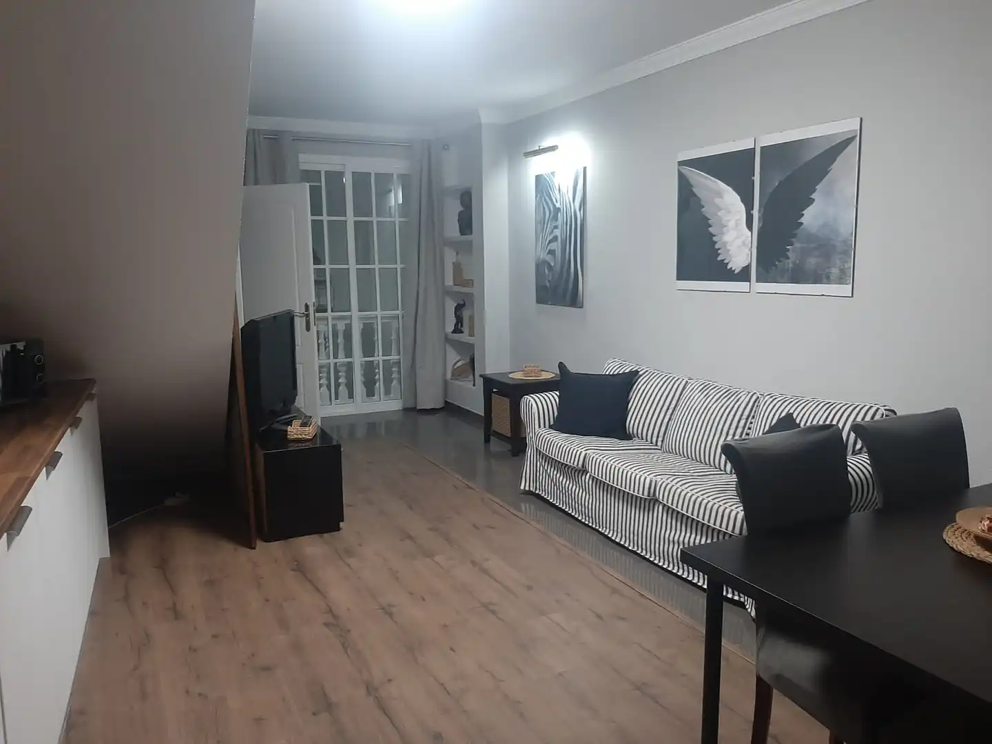 Living room of Flat for rent in Villaverde del Río  with Air Conditioner, Parquet flooring and Furnished