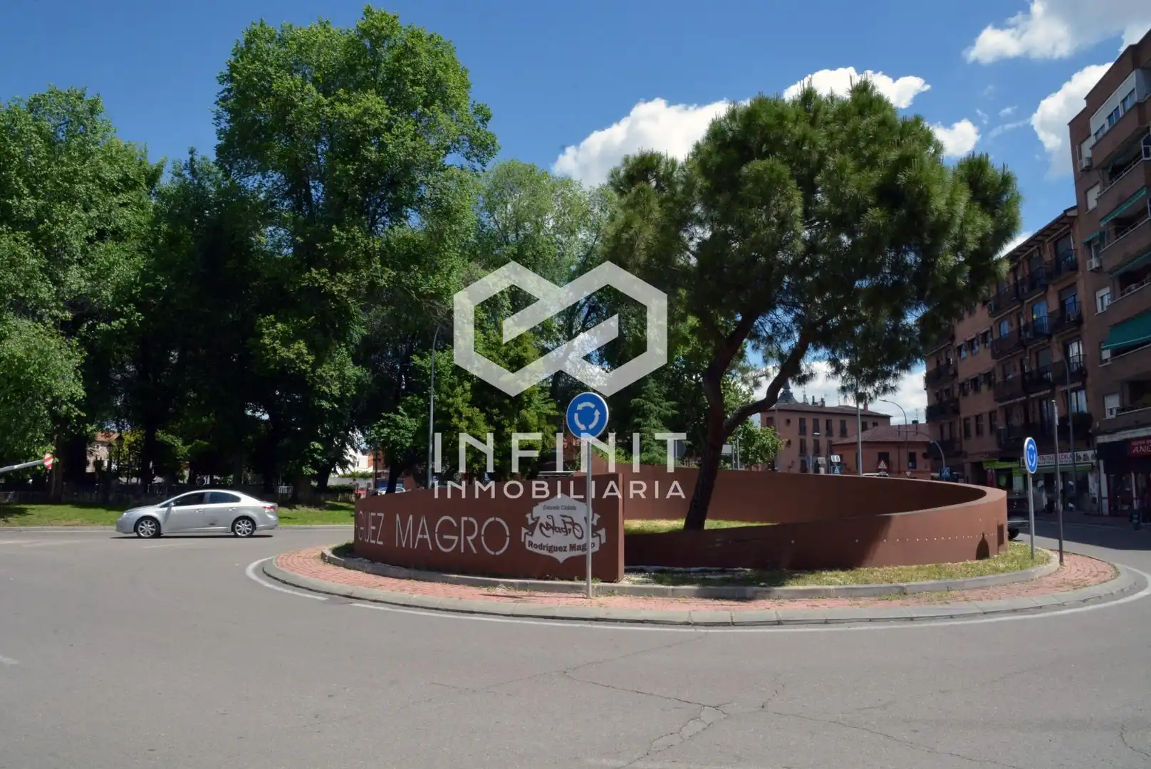 Vista exterior de Pis en venda en Alcalá de Henares amb Calefacció i Terrassa
