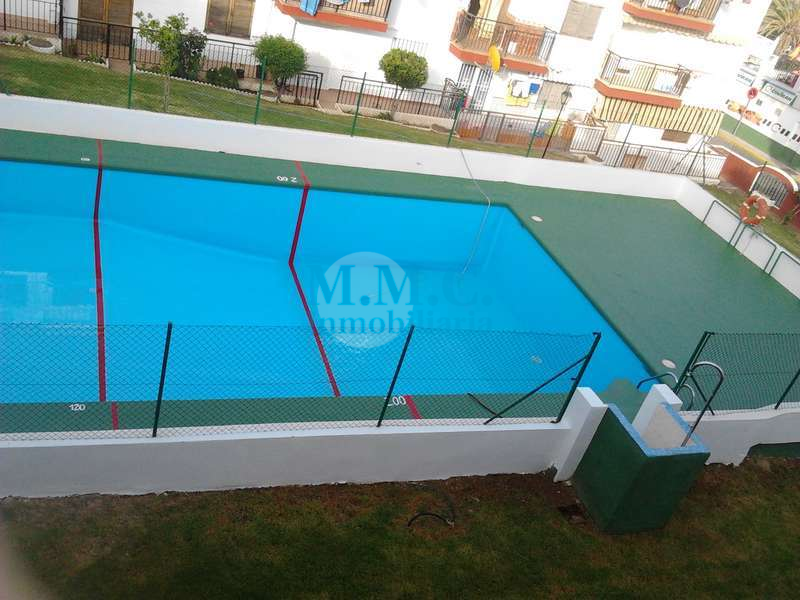 Swimming pool of Flat for rent in Roquetas de Mar  with Air Conditioner, Terrace and Furnished