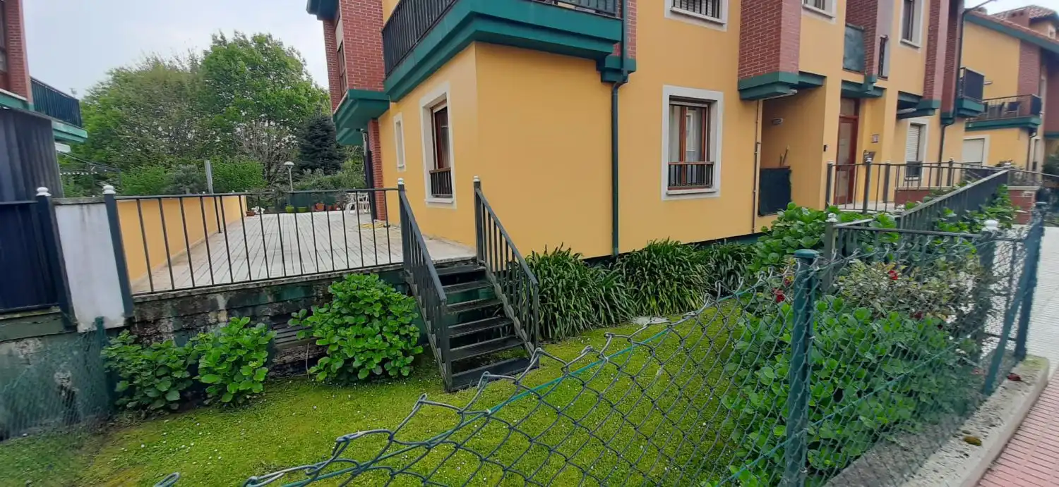 Exterior view of Ground floor for sale in Bárcena de Cicero  with Heating, Terrace and Storage room