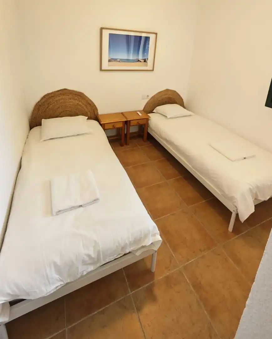 Schlafzimmer von Dachboden zur Miete in Zahara de los Atunes mit Klimaanlage, Terrasse und Möbliert