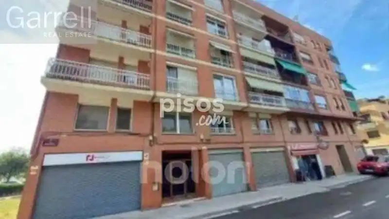 Exterior view of Flat for sale in Canovelles