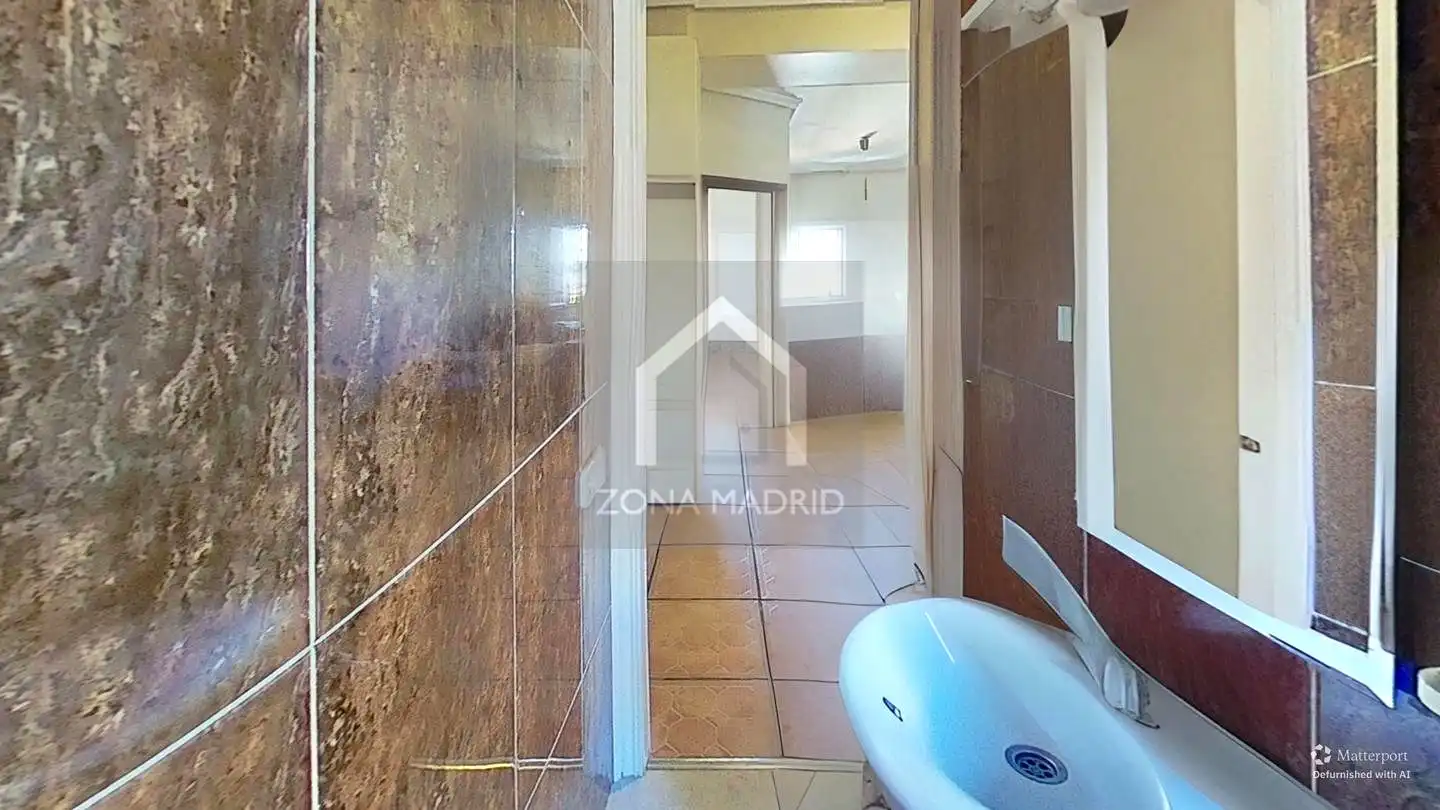 Baño de Piso en venta en Madrid con Calefacción