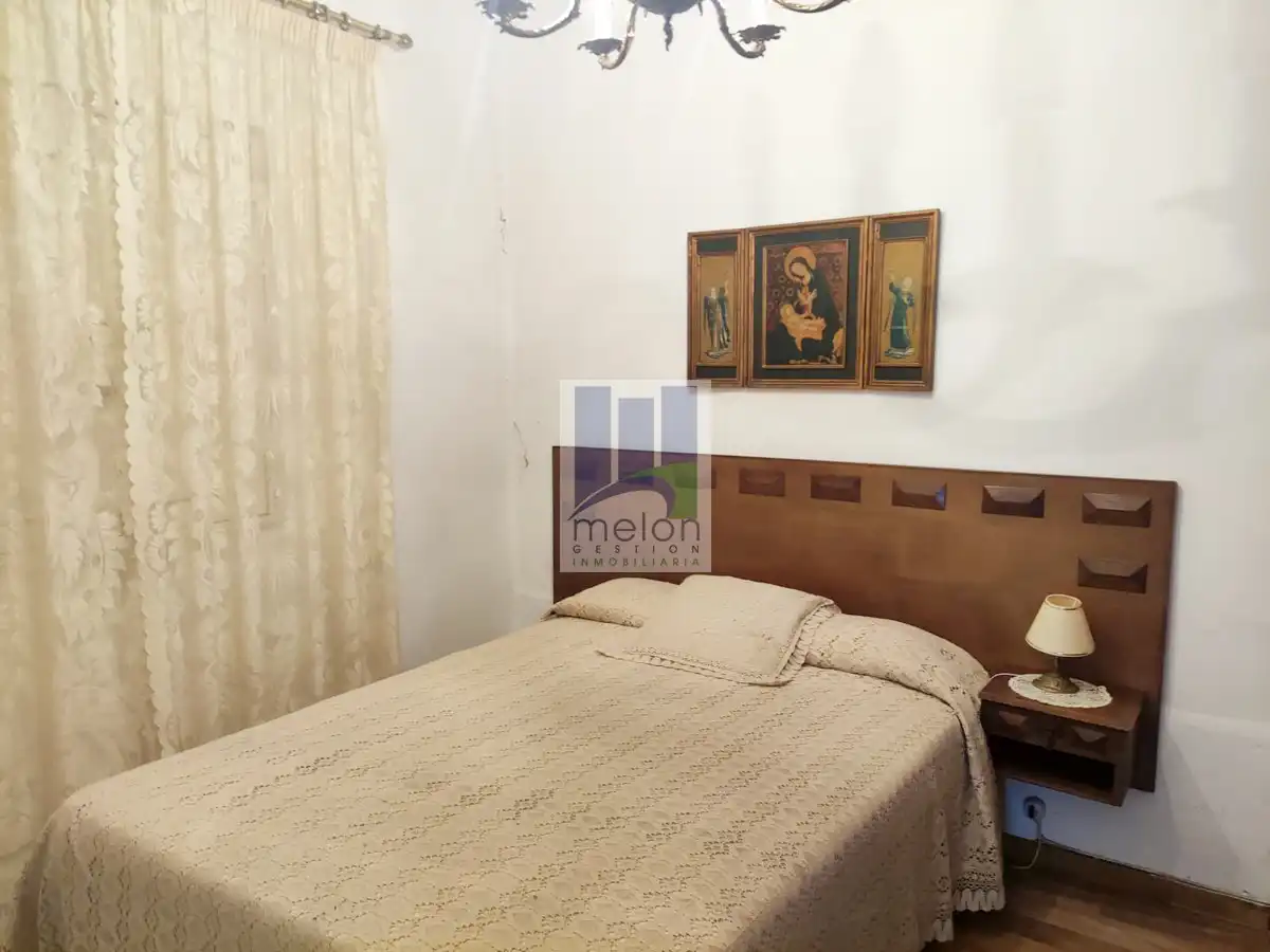 Dormitori de Casa o xalet en venda en Burgos