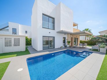 Xalet amb piscina en venda a Ciudad Quesada