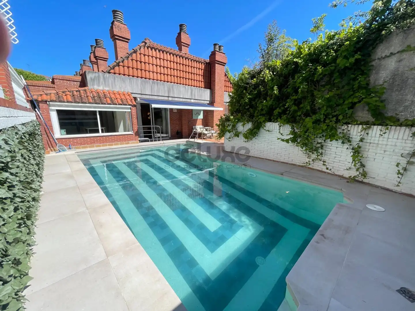 Piscina de Casa o chalet de alquiler en Santander con Calefacción, Jardín privado y Piscina