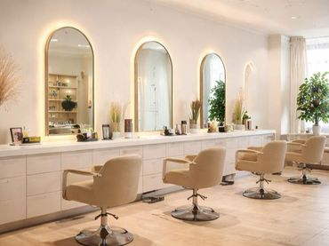 Business premises to rent in Este