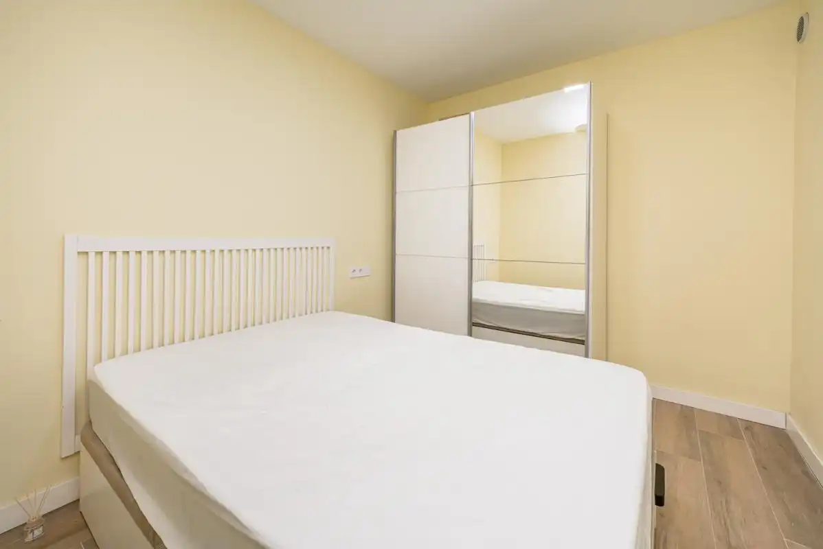 Schlafzimmer von Erdgeschoss zum Verkauf in Madrid mit Klimaanlage, Heizung und Möbliert