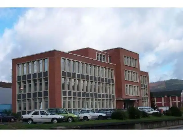 Vista exterior de Oficina de lloguer en Laudio / Llodio