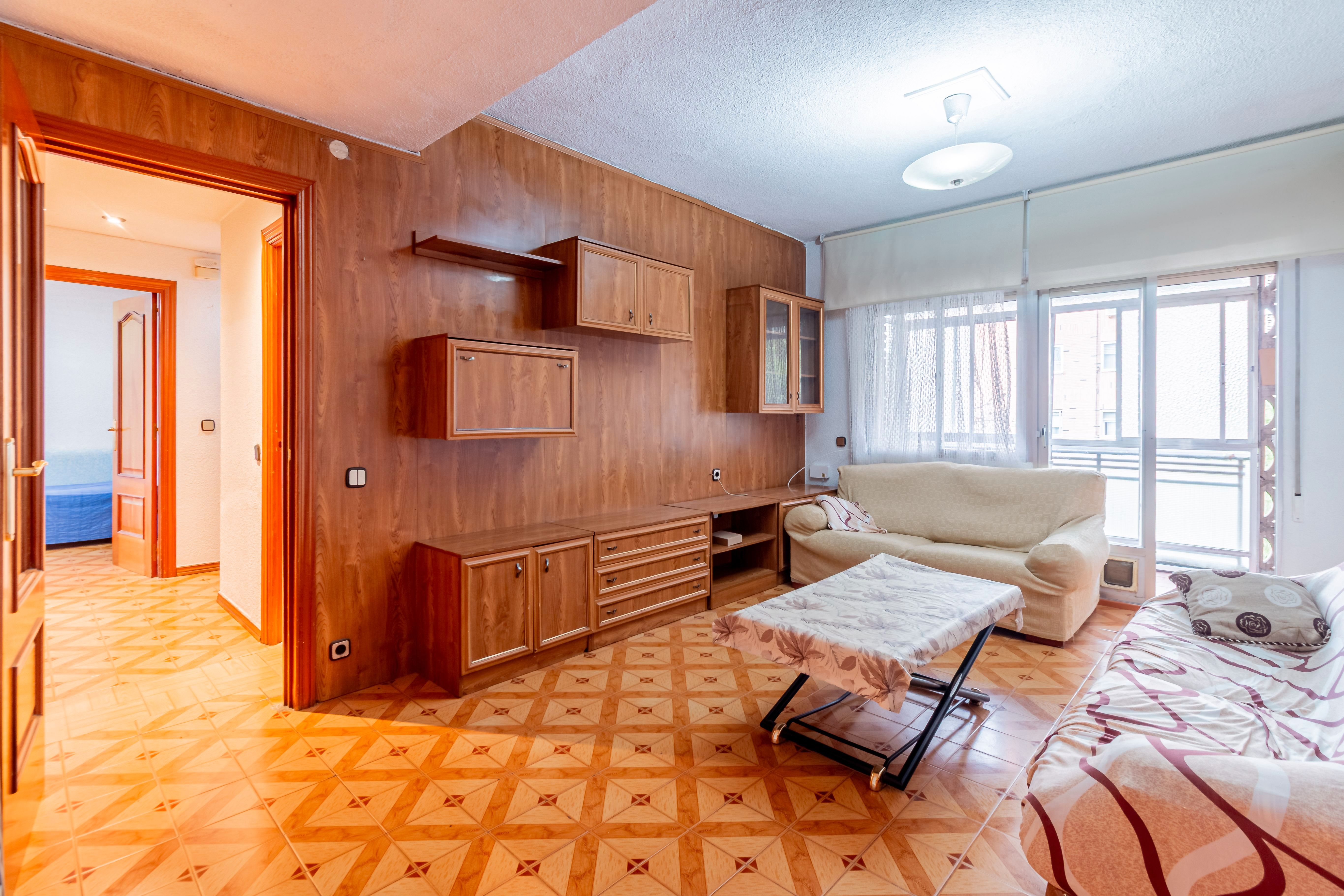 Living room of Flat for sale in  Madrid Capital  with Heating, Terrace and Storage room