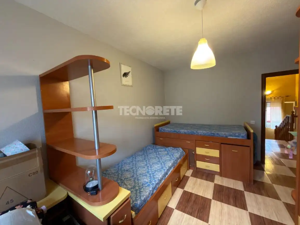 Bedroom of Detached homes for sale in Dosbarrios, Toledo