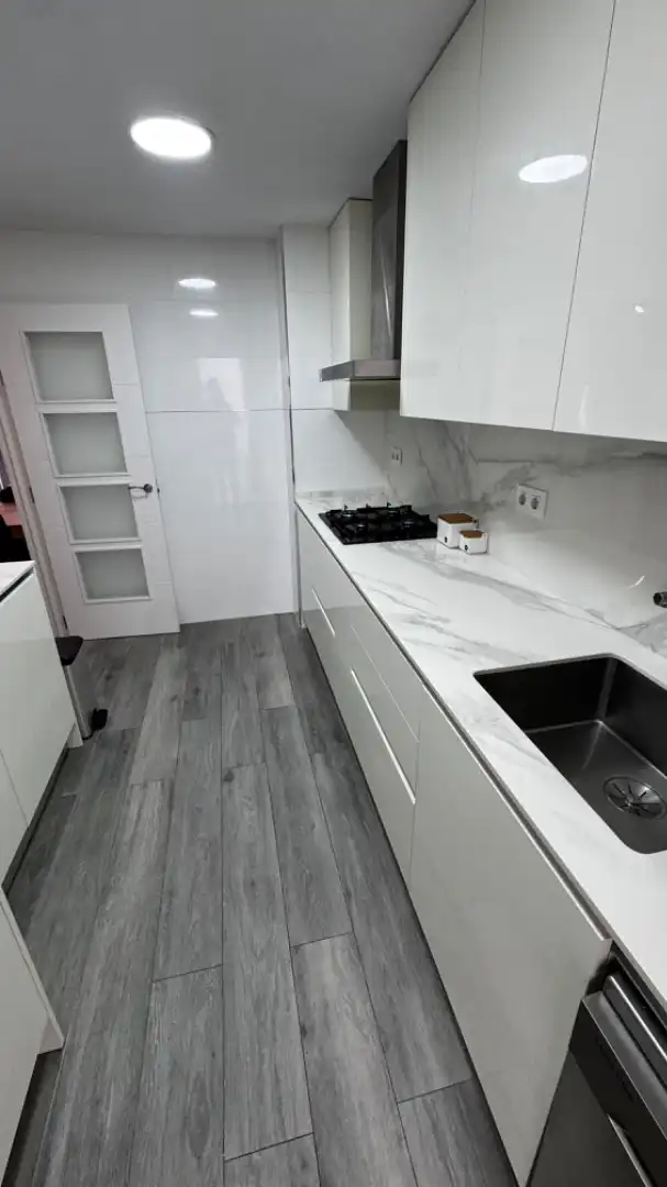 Cocina de Piso en venta en Torredembarra con Calefacción, Terraza y Horno