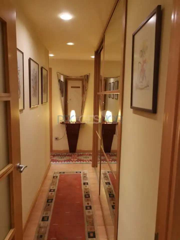 Piso en venta en León Capital  con Calefacción, Trastero y Balcón
