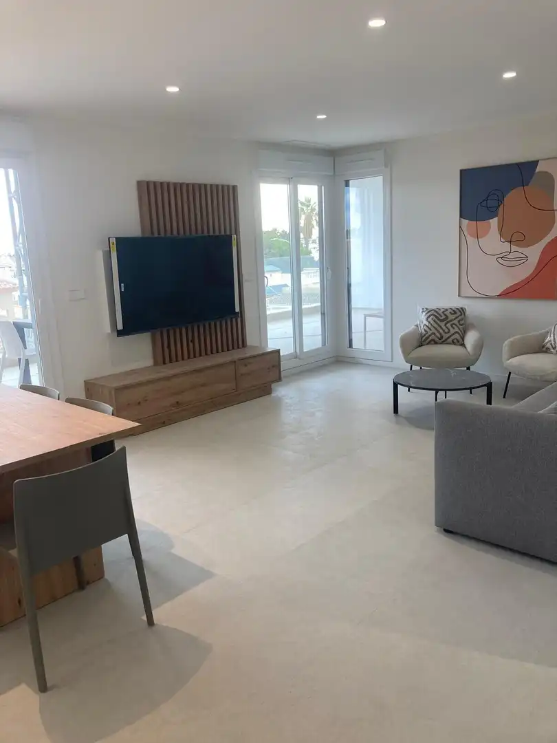 Sala d'estar de Àtic en venda en Los Alcázares amb Terrassa, Moblat i Balcó