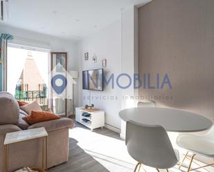 Bedroom of Flat for sale in  Madrid Capital  with Air Conditioner, Heating and Balcony