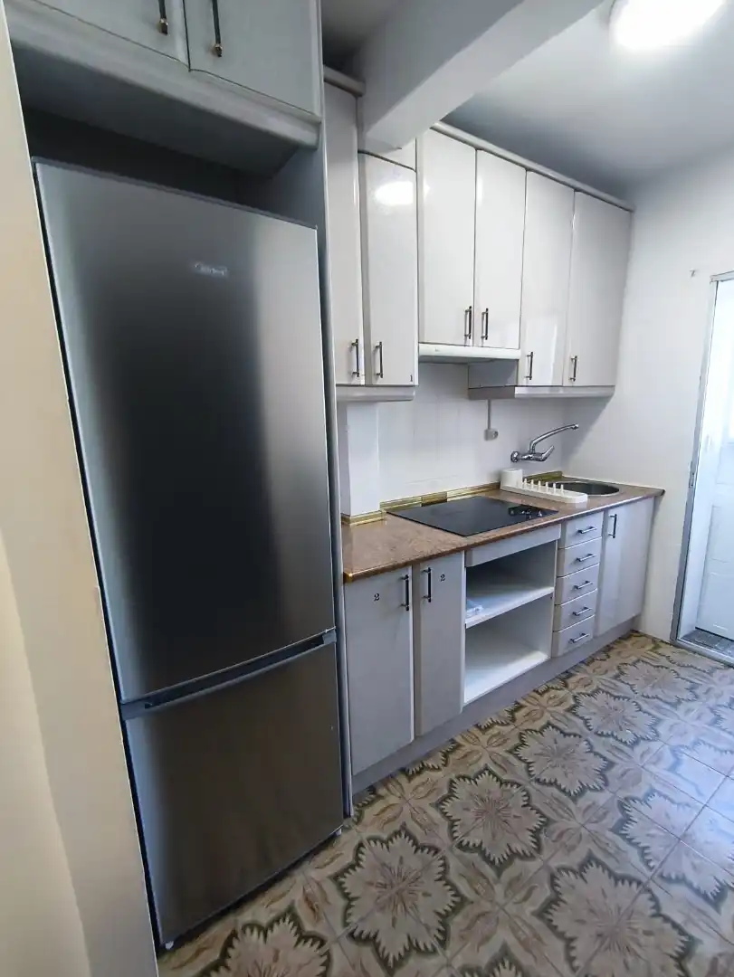 Cocina de Piso para compartir en Madrid con Calefacción, Terraza y Amueblado