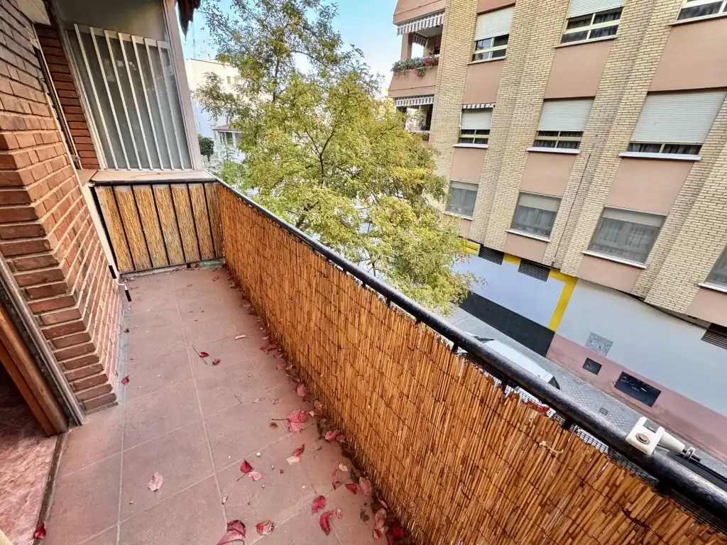 Wohnung zur Miete in Calle Infanta Doña Maria, Ciudad Jardín - Zoco