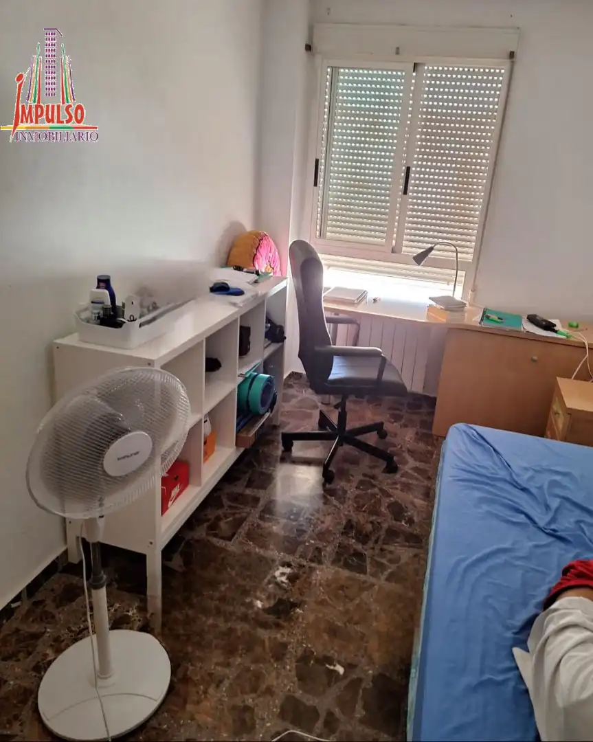 Habitación de Piso en venta en Albacete con Calefacción, Trastero y Balcón