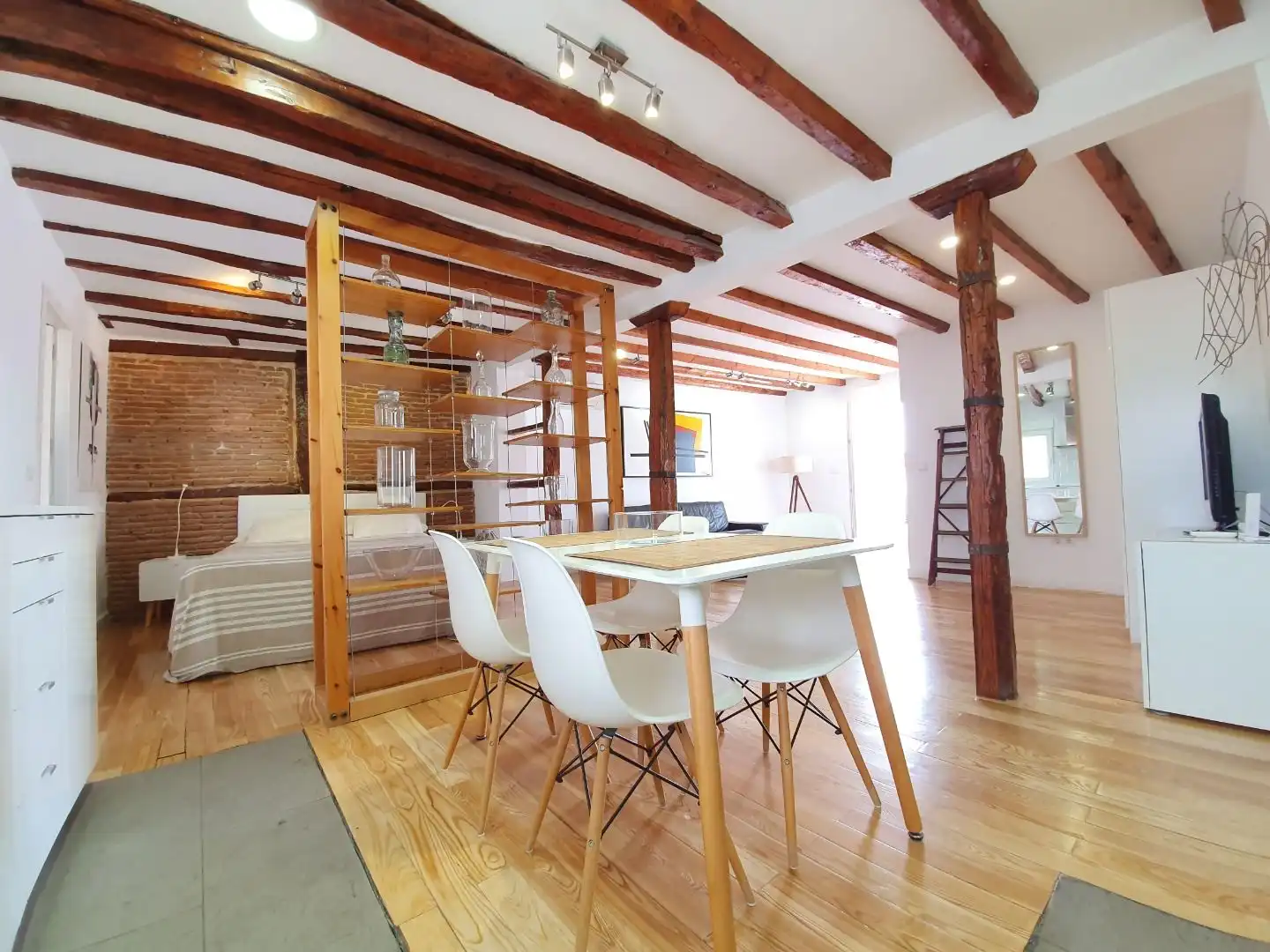 Comedor de Ático de alquiler en Madrid con Aire acondicionado, Calefacción y Terraza