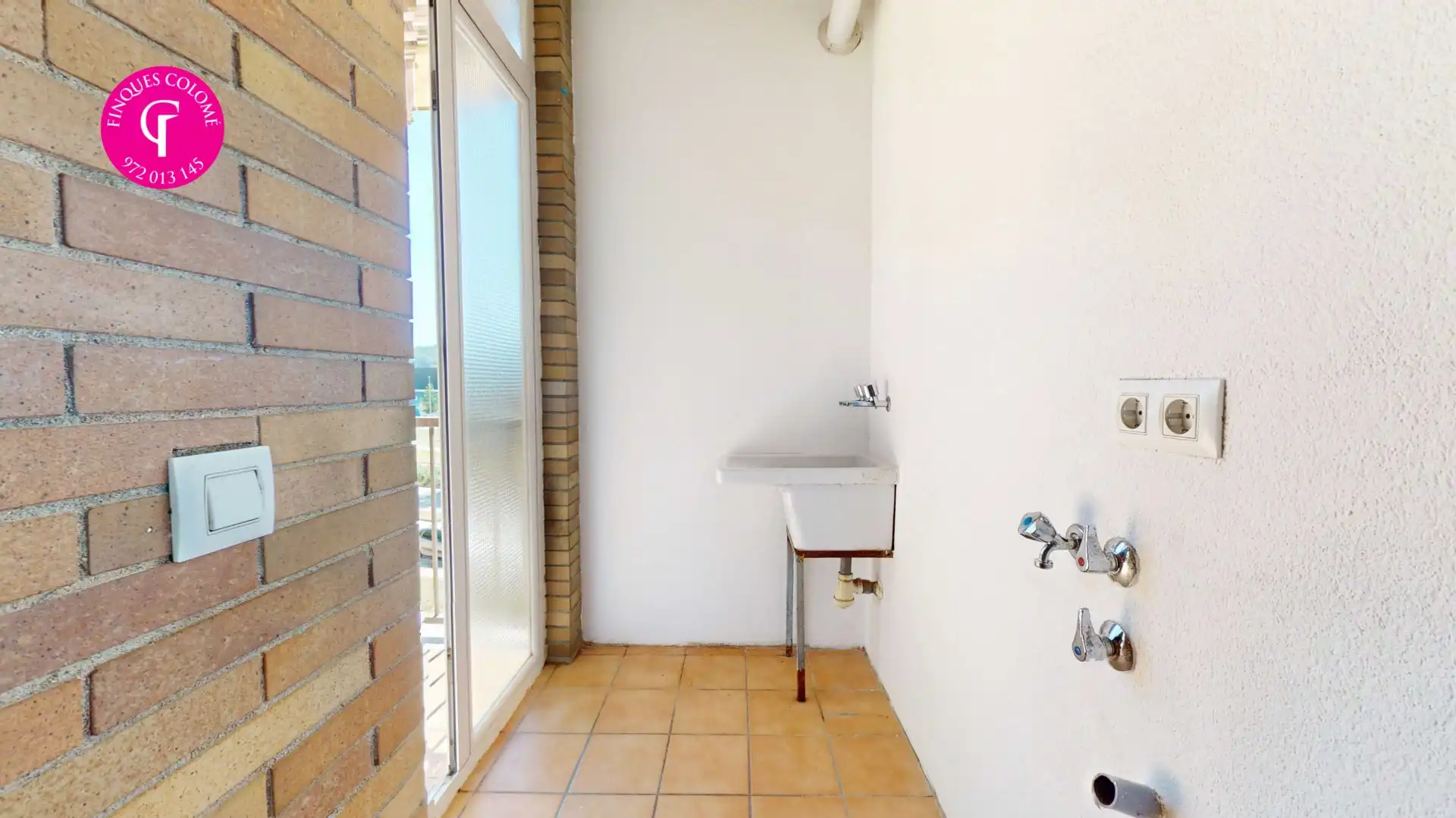 Balcony of Flat for sale in Sarrià de Ter  with Air Conditioner, Heating and Balcony