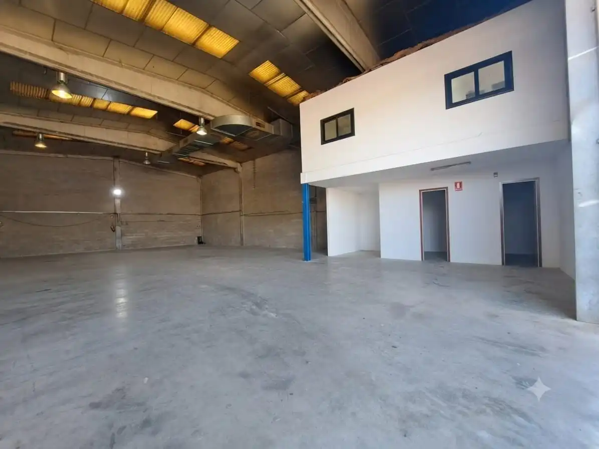 Industrial building for sale in Zona Industrial