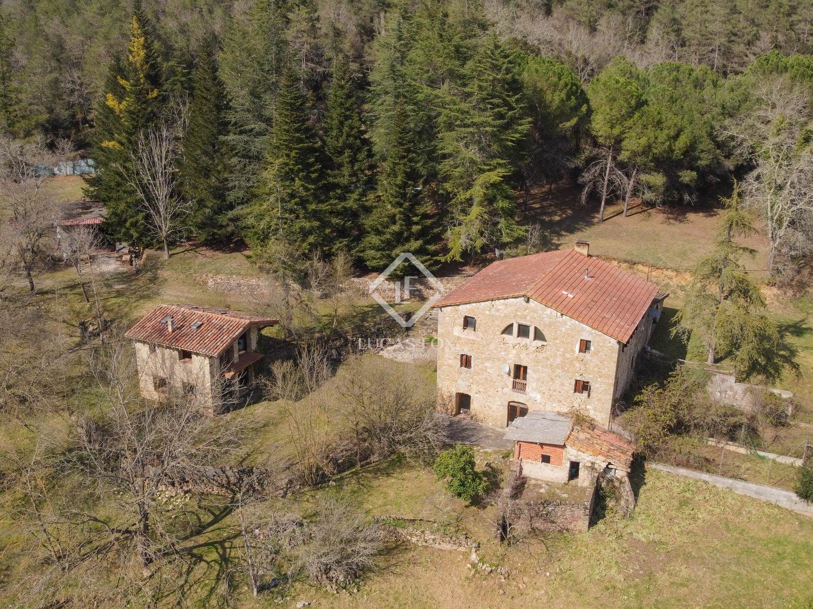 Außenansicht von Country house zum verkauf in Olot mit Abstellraum