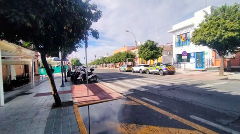 Foto 2 de Casa adosada en venda a Avenida del Aljarafe, 98, Centro, Bormujos