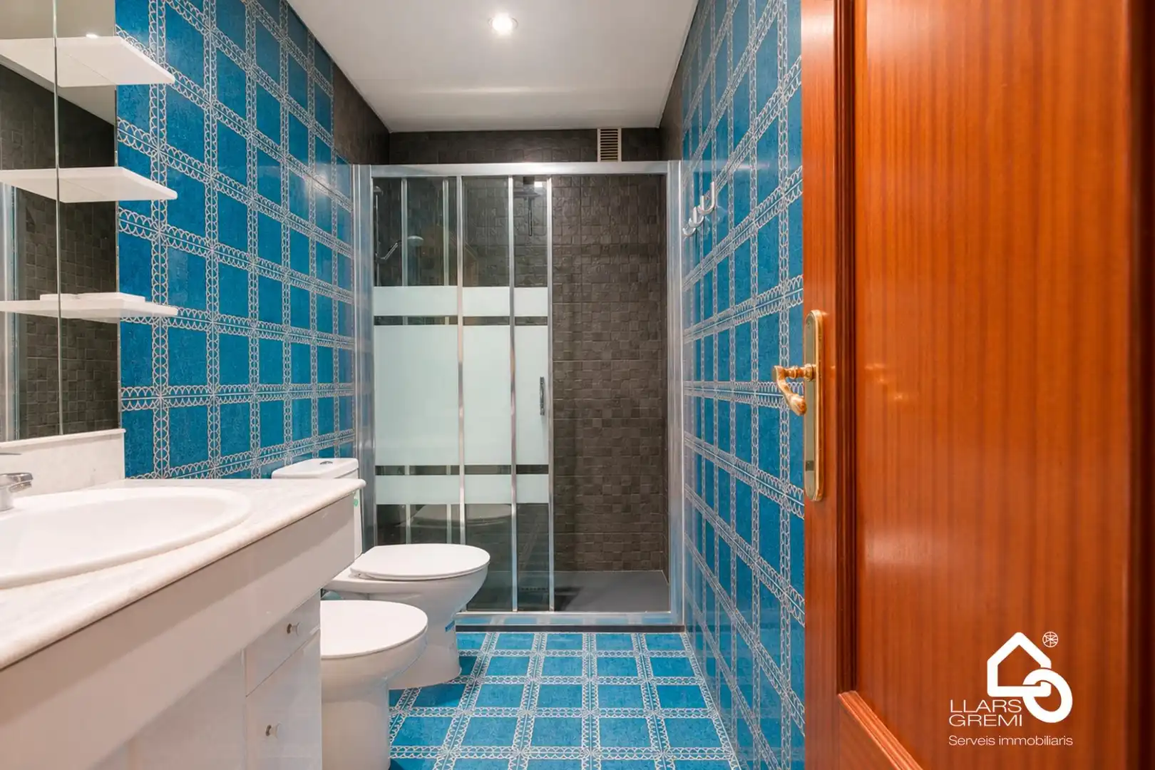 Baño de Piso en venta en Barcelona con Calefacción y Balcón