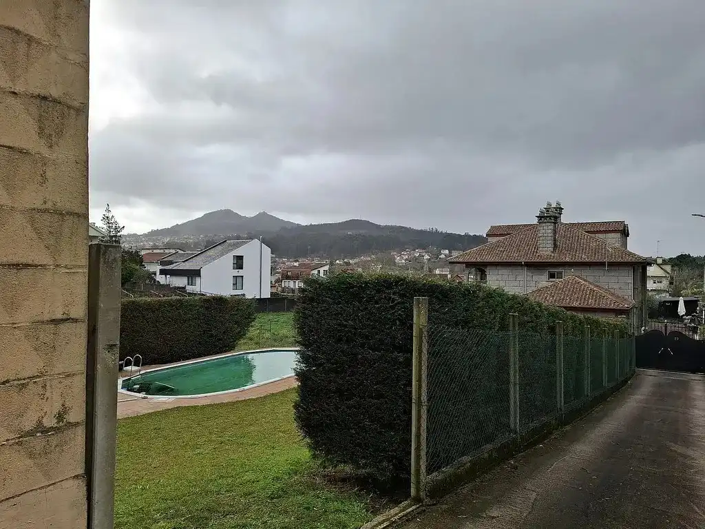 Vista exterior de Residencial en venda en Vigo 