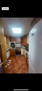 Cuina de Pis de lloguer en Benalmádena amb Aire condicionat, Terrassa i Traster