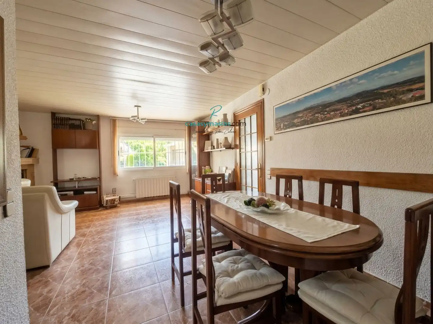 Comedor de Casa o chalet en venta en Torrelavit con Aire acondicionado, Calefacción y Jardín privado