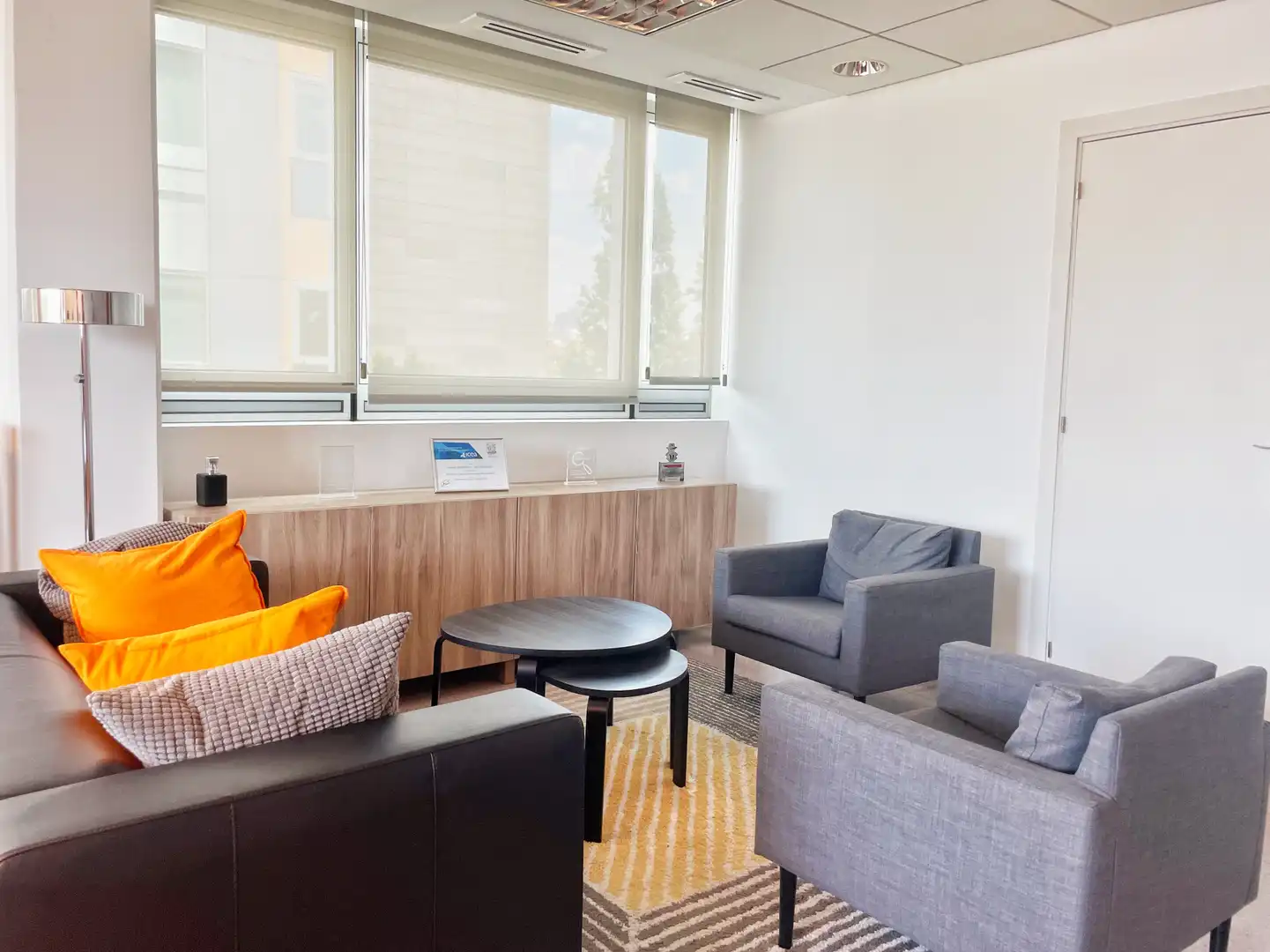 Sala de estar de Oficina de alquiler en Granollers con Aire acondicionado, Calefacción y Trastero